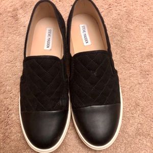 SIZE 12 Steve Madden slip ons